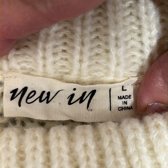 NWT New In Women's Sweater Size L Cream Chunky Textured Puff Sleeves Winter Ski - Picture 4 of 15